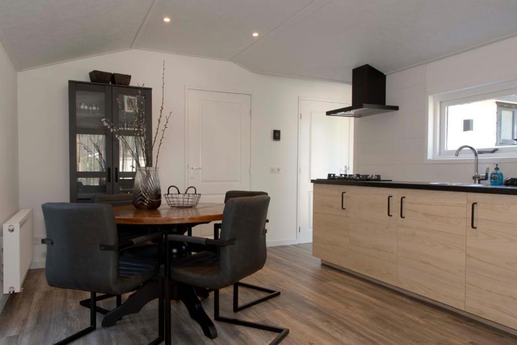 Huisjes Putten Reewold Chalet In Rustige En Mooie Omgeving Exterior foto